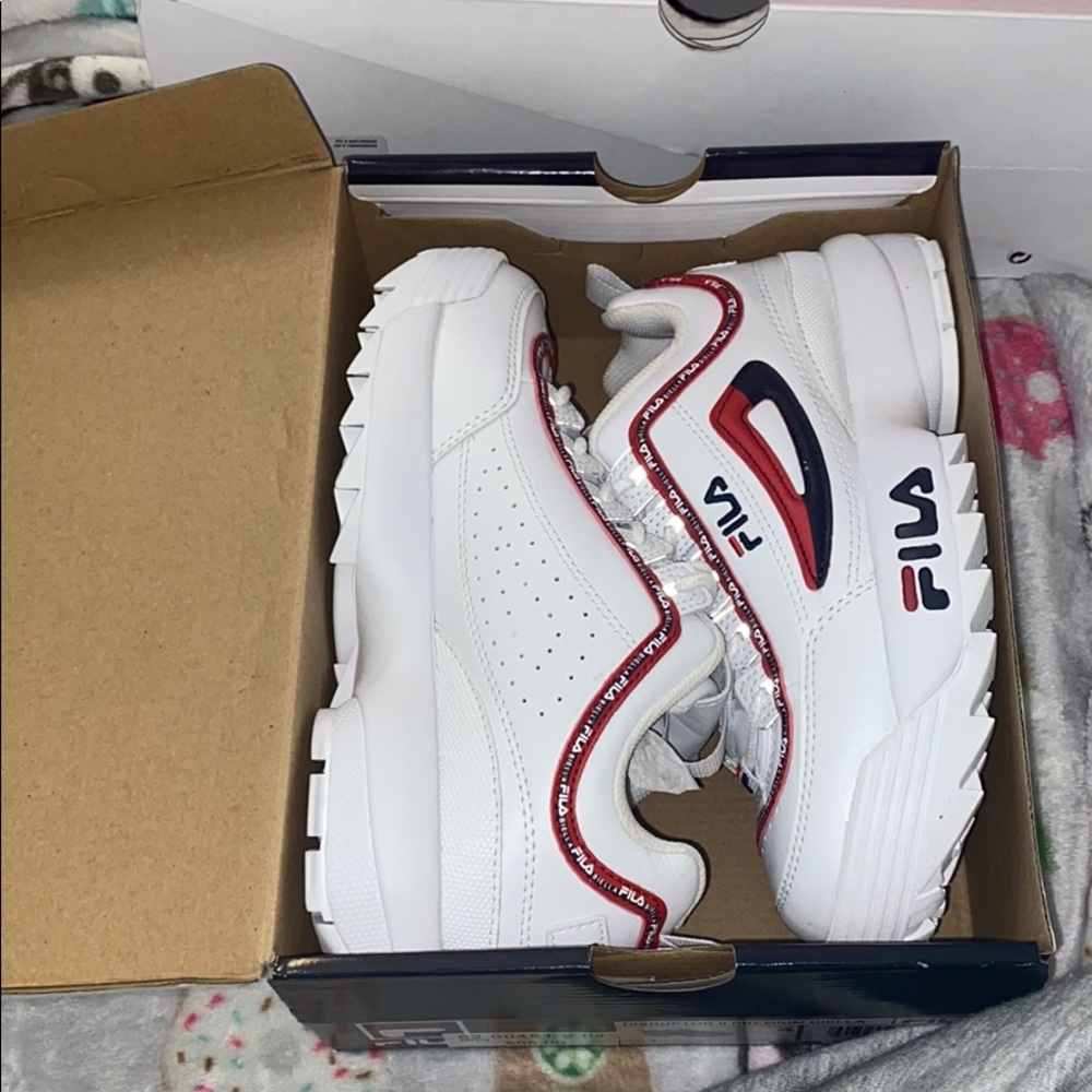 Sneakers
